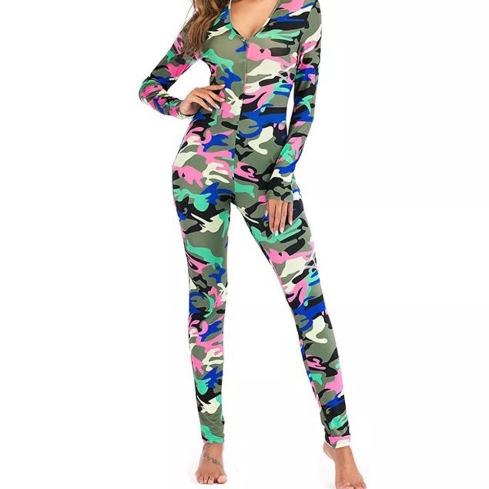 Cozy‎ onesie